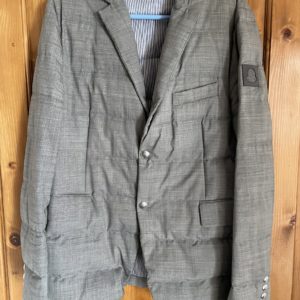 Doudoune élégante Moncler, homme, gris clair