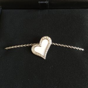 Coeur or blanc 18k et 33 diamants nacre rose