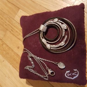 Collier charriol